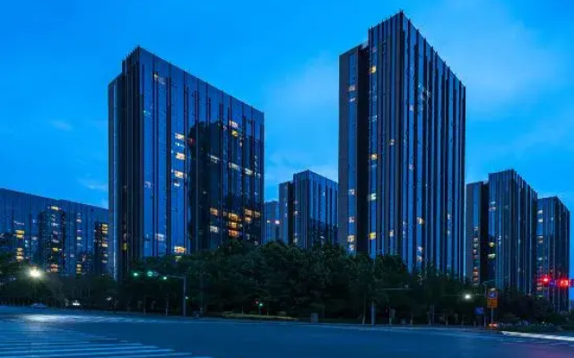Lanting Hotel (Beijing Biomedical Base Subway Station Branch)
