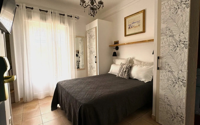 Hôtel Les Flots Bleus