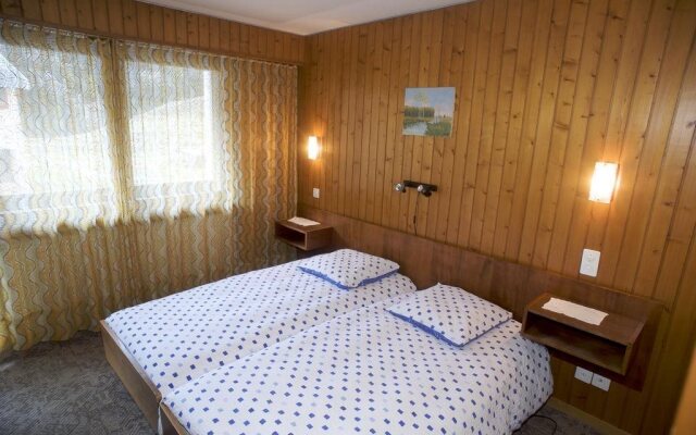 Auberge les Charmettes