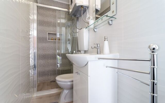 White Wave Guest House