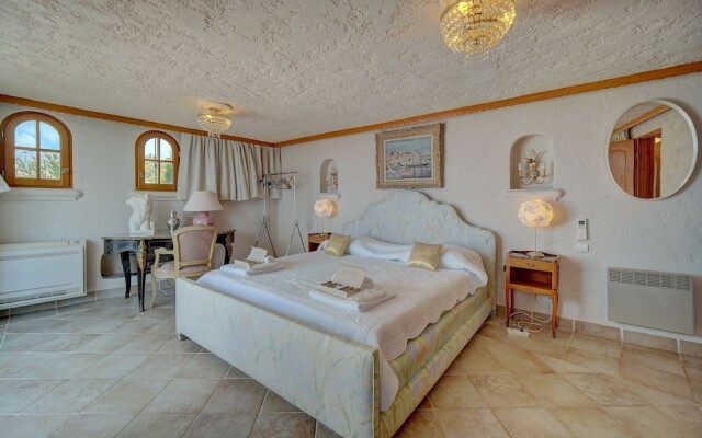 Cannes hills exclusive area fits 20