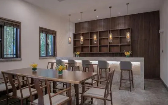 Landison Retreat Deqing Huzhou