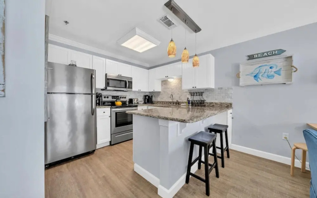 Gulf Place Caribbean 311