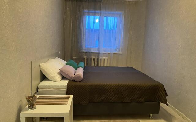 Апартаменты на улице Профсоюзов 19