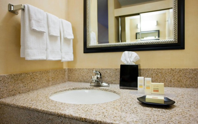 Courtyard by Marriott Sacramento Airport Natomas