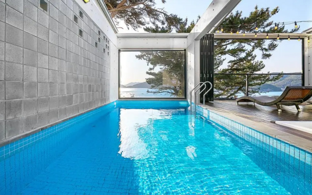 Haejium poolvillla pension
