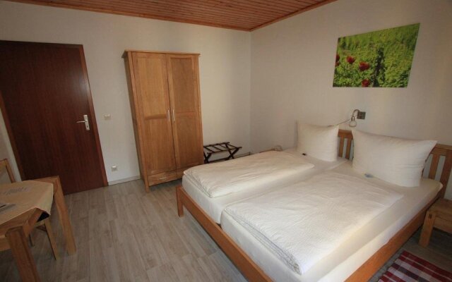 Ferienweingut SerwaziWein