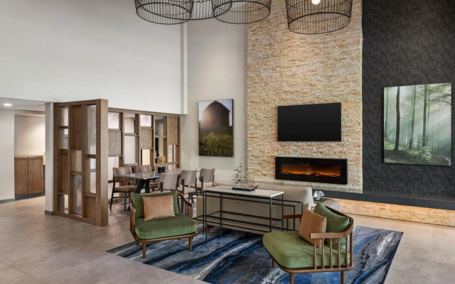 Fairfield by Marriott Inn & Suites Madison South