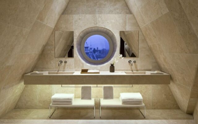 Conservatorium Hotel (Operated by Mandarin Oriental)