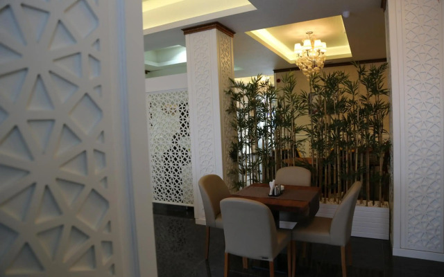 Grand Sera Hotel