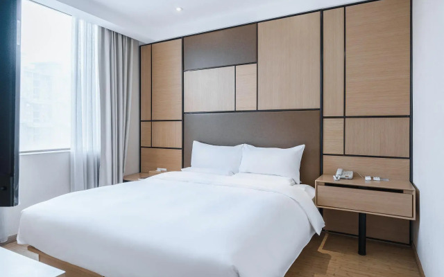 Ji Hotel (Shanghai Zhoupu, Wanda Plaza)