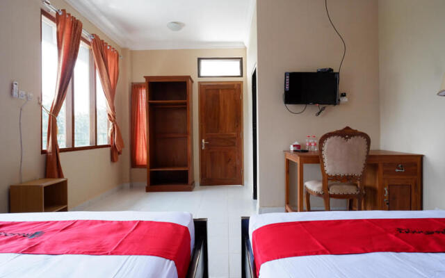 RedDoorz near Terminal Wates Kulon Progo