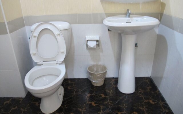Day Waterfront Hotel. (SHA Extra Plus)