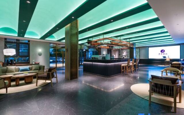 Xuzhou East Station Jinlonghu Manxin Mansion