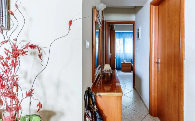 Eleni's home