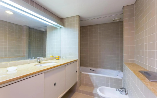 Marina Lovers by Seewest