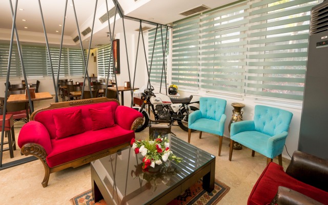 Mera Park Hotel