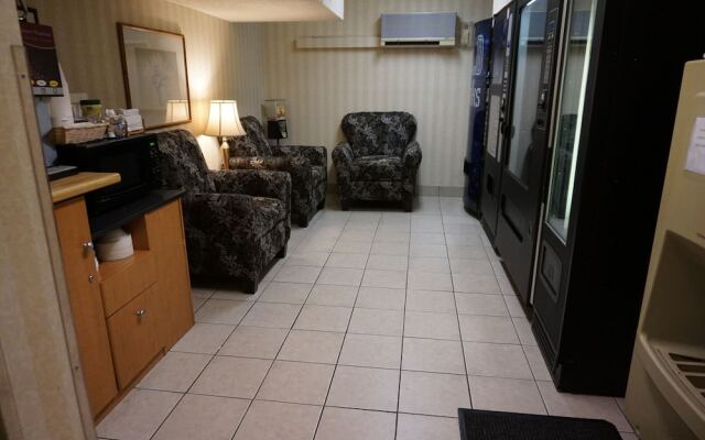 CenterWay Hotel Tonawanda