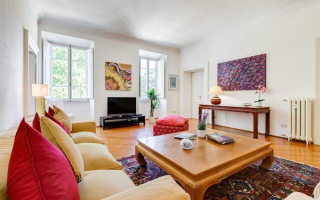 Luxury apartment in the center of Rome