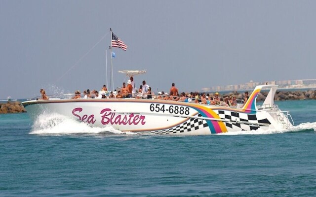 1332 Laurel Grove 3 Bedroom Home by RedAwning