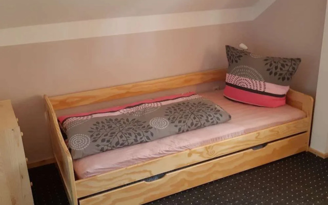 Great Holiday Home With Terrace Near Saxon