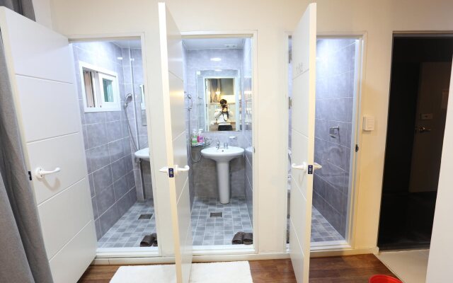 Busan Sum Guesthouse Songdo Branch