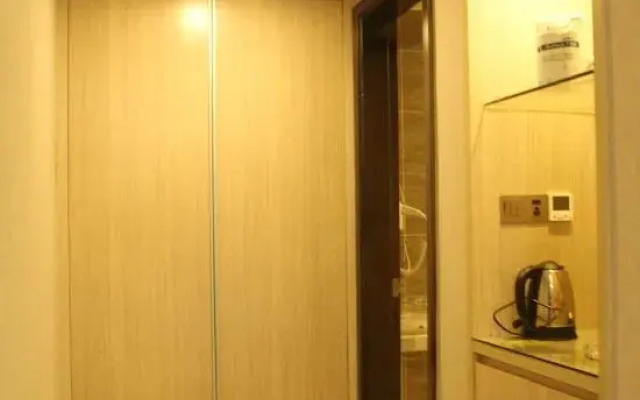 Enping Jindao Business Hotel