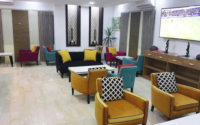 Polo Court Hotel