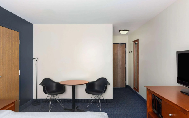 Super 8 by Wyndham Sainte Agathe Des Monts