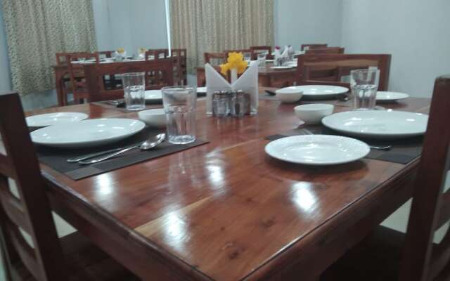 Le Roi Floating Huts & Eco Rooms