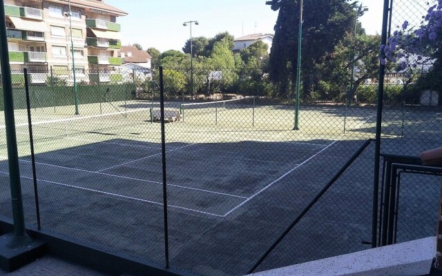 Suitur Apartment With Pool And Tennis Court