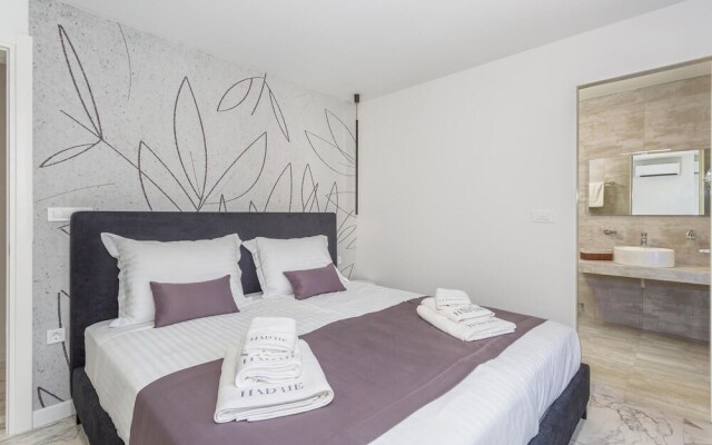 Amazing Apartment in Malinska With Wifi and 3 Bedrooms