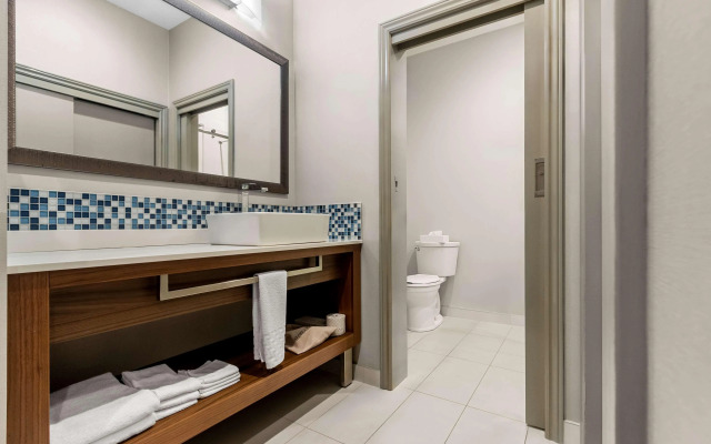 Best Western Plus Mont-Laurier