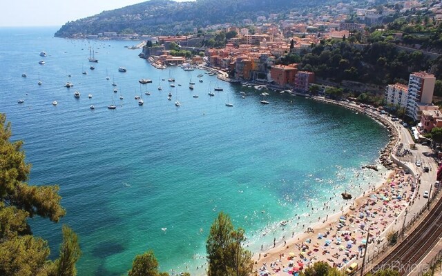 ICI CASA les pieds dans l'eau