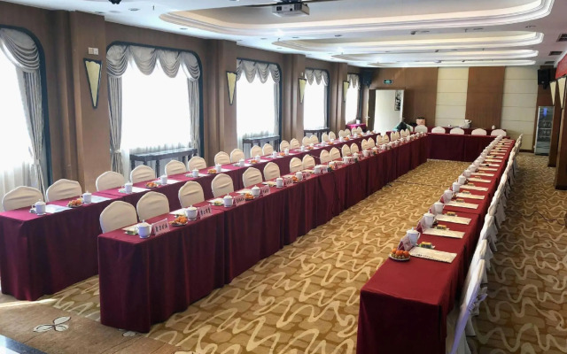 Huaxia Hotel