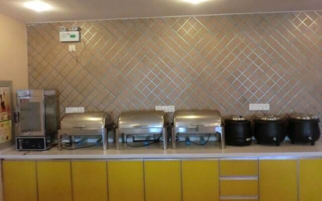 GreenTree Inn Nantong Tongzhou District Pingchao Bus Station Express Hotel