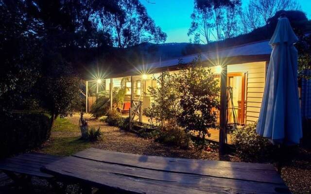 Mystic View Cottage Wandiligong