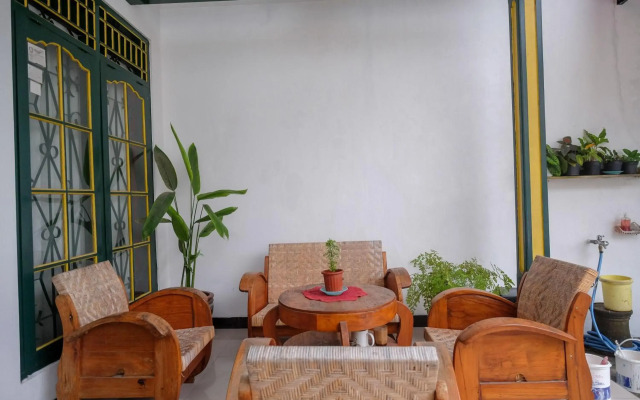 OYO Life 3301 Pondok Eyang Obi