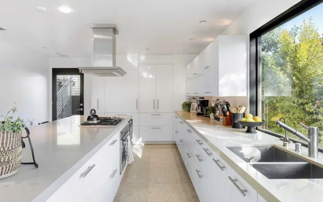 Kings Road West Hollywood Luxury Pool, Views, Firepit, Modern Design