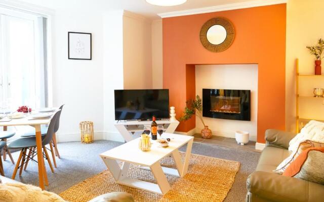 The Courtyard Apartment - Yorkshire Coast Holiday Lets
