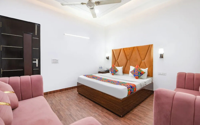 Fabhotel Golden Key Inn