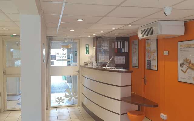 Premiere Classe Besancon - Ecole Valentin