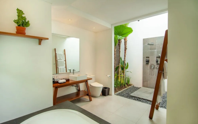 Abia Villa Legian