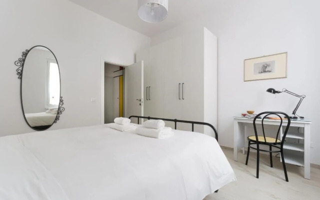 HouSmart Vicolo Bolognetti