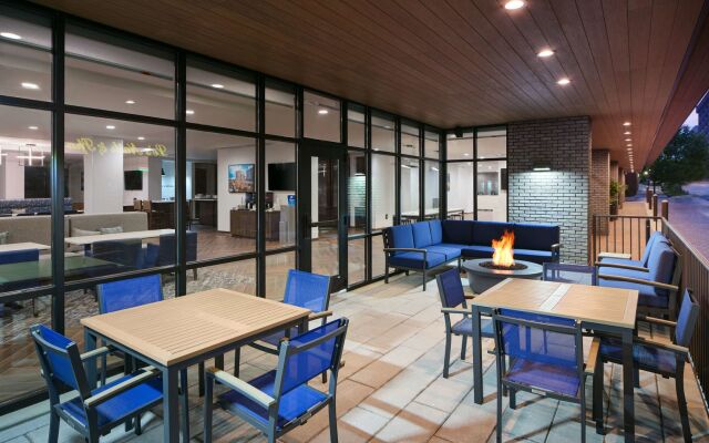 Hampton Inn Towson Downtown