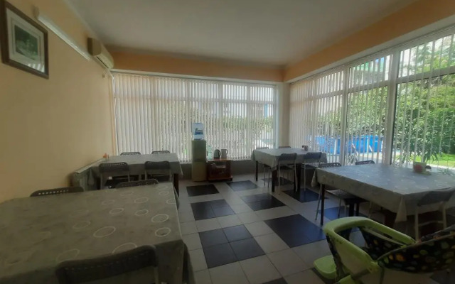 Guest House on Pionersky prospekt 36