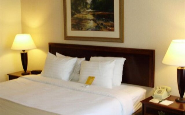 DoubleTree by Hilton Hotel Joplin