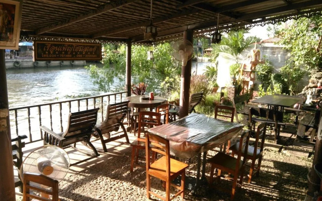 RueanPhen Homestay