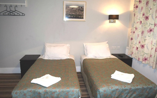 Plaza Hotel Hammersmith