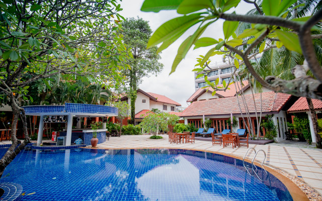 Phuket Leelavadee Hua Ting Resort